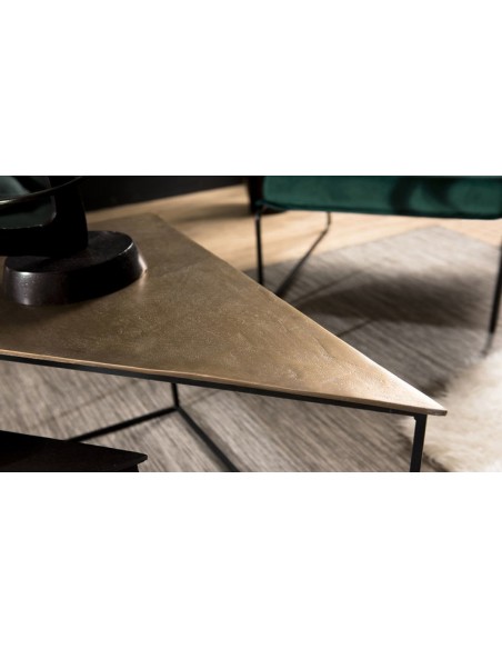 Table basse triangulaire