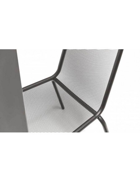 Chaise de jardin design industriel en acier