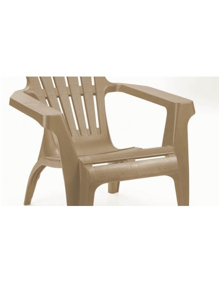 fauteuil de jardin en plastique résistant taupe