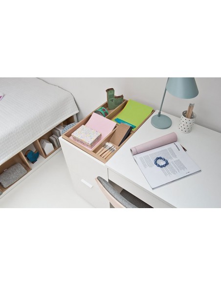 Bureau design blanc