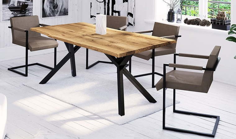 Design et contemporaine pour cette table haute en bois et métal