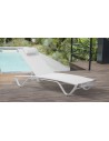 chaise longue blanche