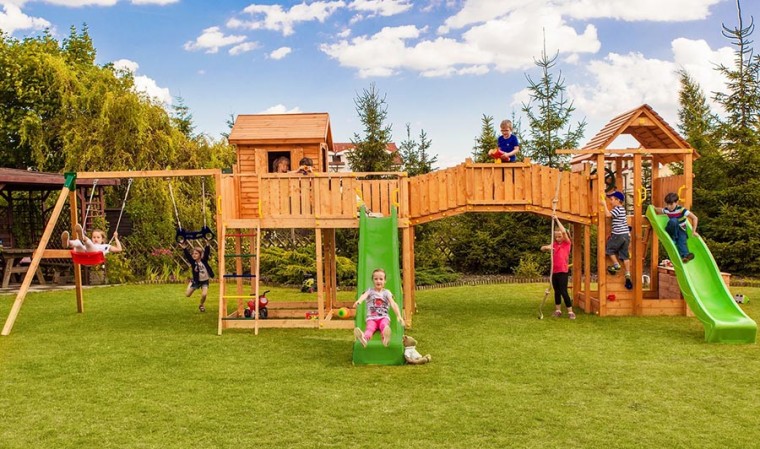 Grand jeu extérieur enfant en bois