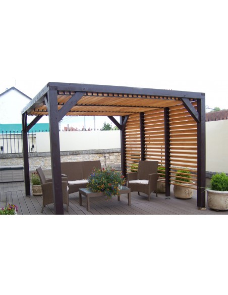 Pergola bioclimatique en sapin