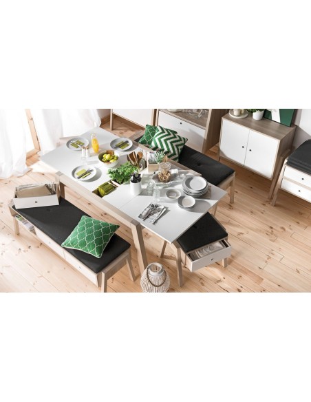 Table repas scandinave Spot