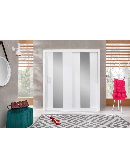 armoire blanc avec miroir