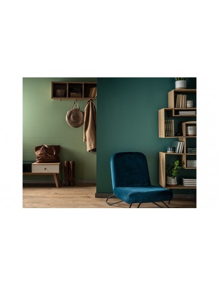 etagere chene dans un salon