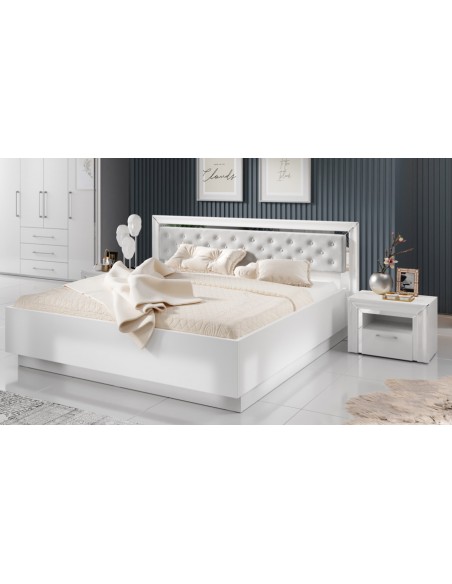 Chevet design blanc Neirda à côté du lit