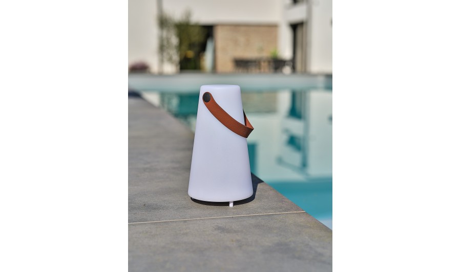 Lampe enceinte Bluetooth multicolore sans fil poignée cuir - LUMEA Lampe enceinte Bluetooth multicolore sans fil poignée cuir - LUMEA