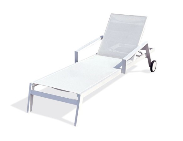 Chaise longue blanche sur roulettes Ibiza - House and Garden