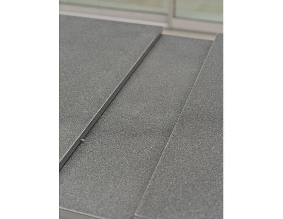 Table de jardin DANIA (160/210x90 cm) en aluminium et spraystone avec rallonge automatique - GRIS ANTHRACITE