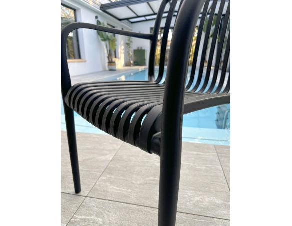 Ensemble repas boston 6 pl avec fauteuils Tiago noirs