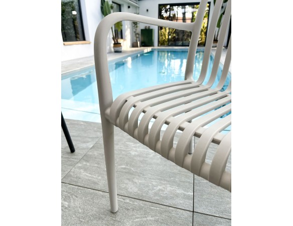 Ensemble repas Boston 4 pl avec fauteuils Tiago panachés
