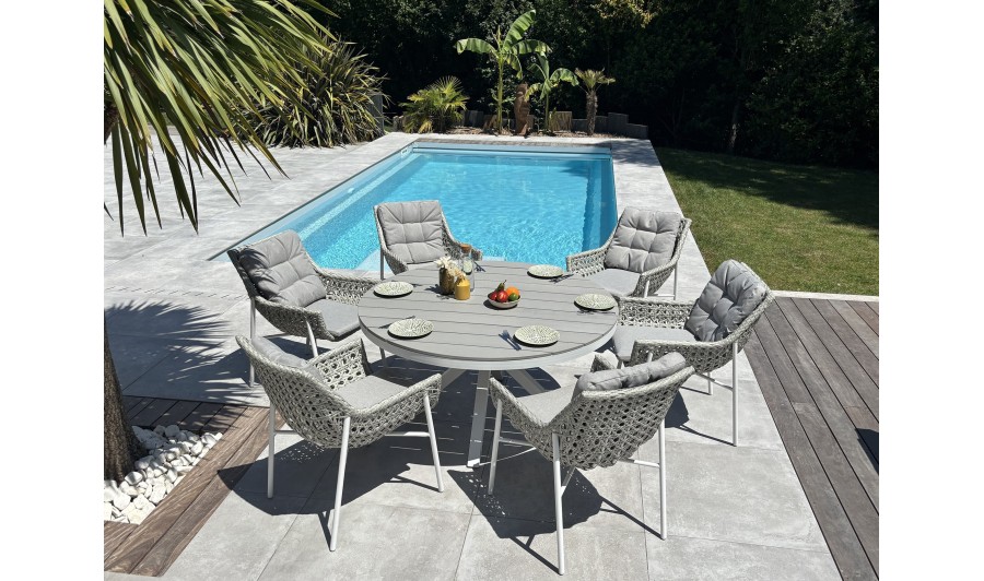 Ensemble de repas composé d'une table ronde et de 6 fauteuils de jardin EAN 3700917637067 Ensemble de repas composé d'une table ronde et de 6 fauteuils de jardin EAN 3700917637067
