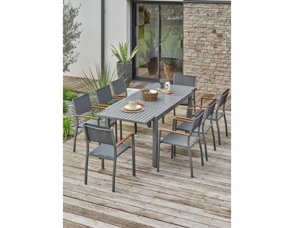 Ensemble de repas composé d'une table et de 8 fauteuils de jardin EAN 3700917637326