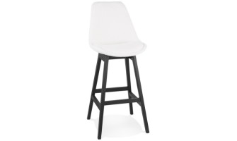 BS06180WHBL 5404028336809 Tabouret de bar SANDRA en tissu bouloché blanc et pied en bois noir