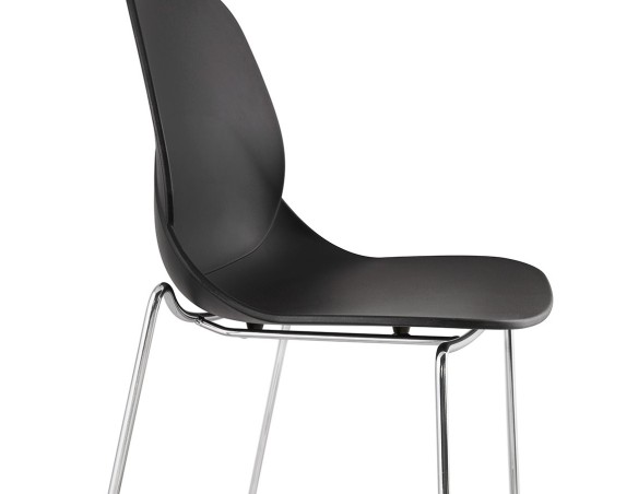 Tabouret de bar design empilable BERLIN noir avec pied en métal chromé