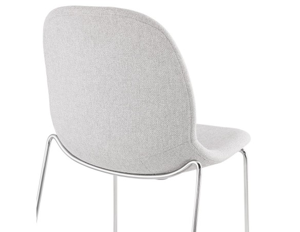 Tabouret snack mi-hauteur empilable FAKIR MINI en tissu gris clair et pied en métal chromé