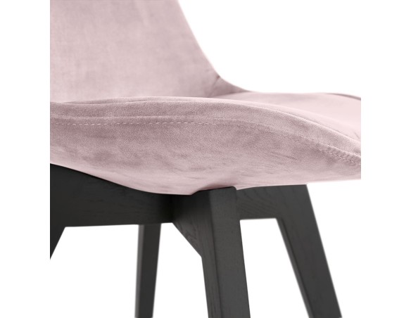 Chaise en velours rose JOE avec structure en bois noir