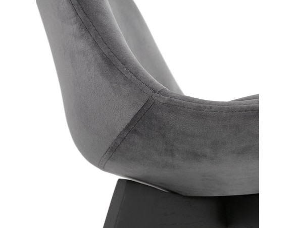 Chaise en velours gris JOE avec structure en bois noir