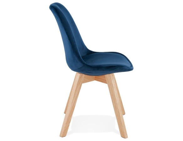 Chaise en velours bleu JOE avec structure en bois naturel