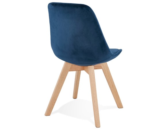 Chaise en velours bleu JOE avec structure en bois naturel