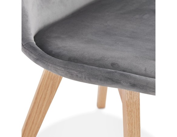 Chaise en velours gris JOE avec structure en bois naturel