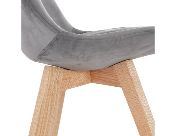 Chaise en velours gris JOE avec structure en bois naturel