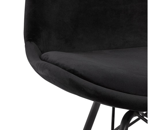 Chaise design ZAZY en velours noir et pieds en métal noir