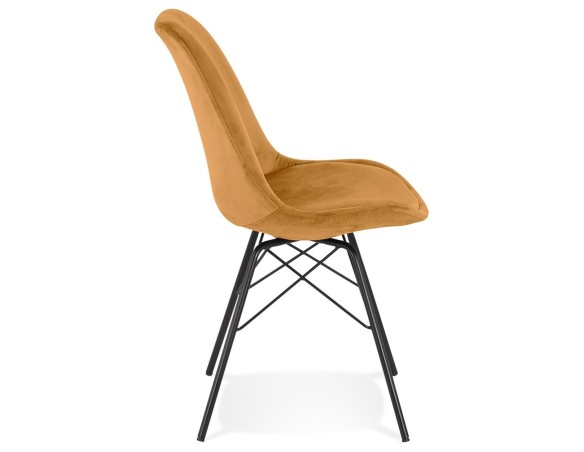 Chaise design ZAZY en velours moutarde et pieds en métal noir