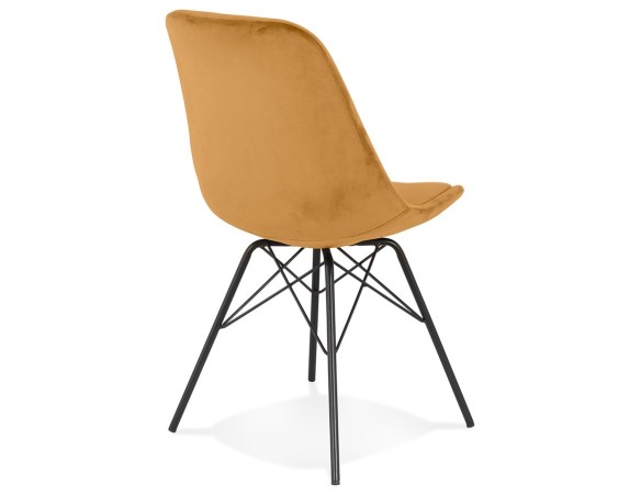 Chaise design ZAZY en velours moutarde et pieds en métal noir
