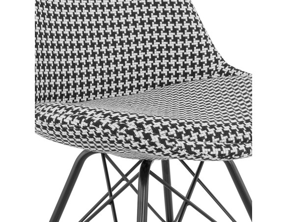 Chaise design ZAZY en tissu pied de poule et pieds en métal noir