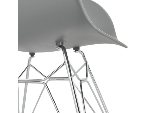 Chaise moderne UNAMI grise en matière plastique avec pieds en métal chromé