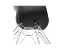 Chaise moderne UNAMI noire en matière plastique avec pieds en métal chromé