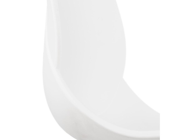 Chaise design TUCANA blanche avec pieds en métal noir