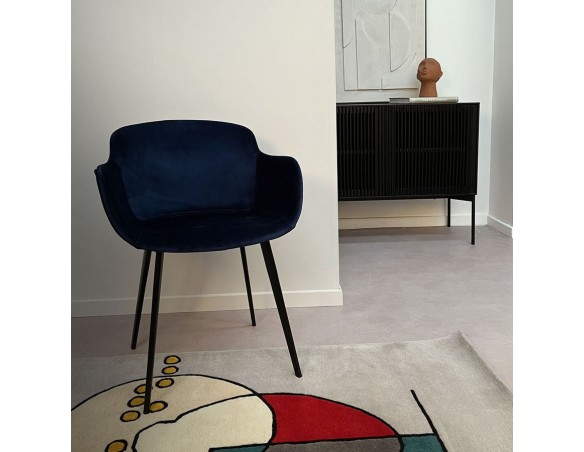 Chaise avec accoudoirs ARMADA en velours bleu