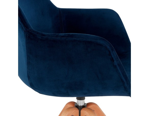 Chaise avec accoudoirs BERNI en velours bleu et pieds en bois naturel