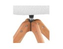 Chaise à accoudoirs style scandinave DESMA en tissu bouclé blanc et bois naturel