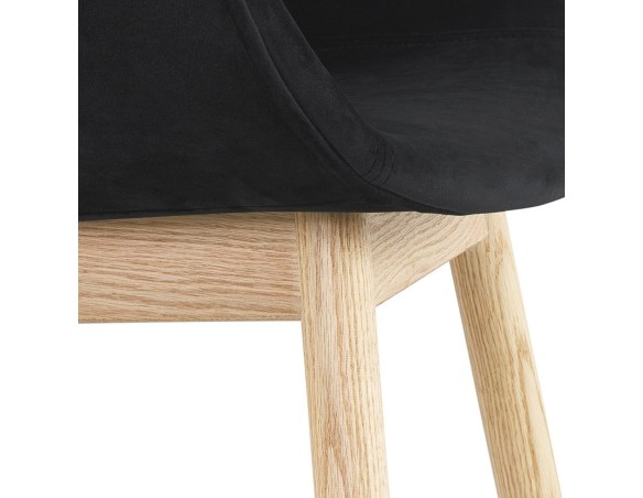 Chaise avec accoudoirs FRIDA en velours noir et pieds en bois naturel