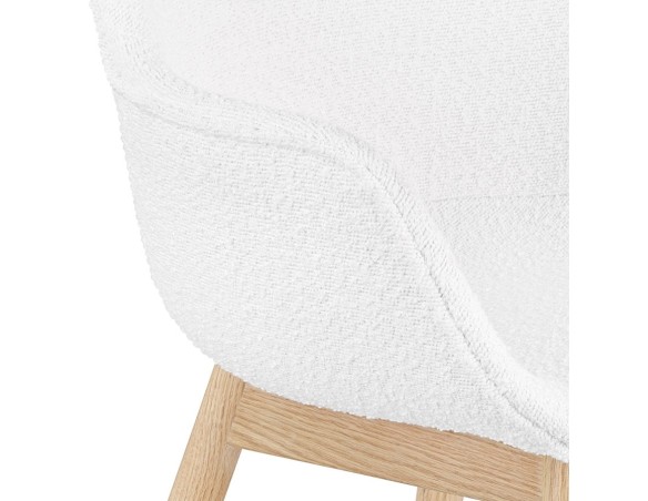Chaise avec accoudoirs MOUTOU en tissu mouton blanc et pieds en bois naturel