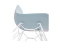 Chaise moderne GAUDY bleue avec pied en métal blanc