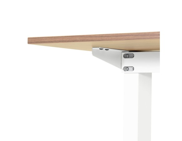 Bureau réglable en hauteur OSMOSE en bois finition naturelle et métal blanc - 140x70 cm