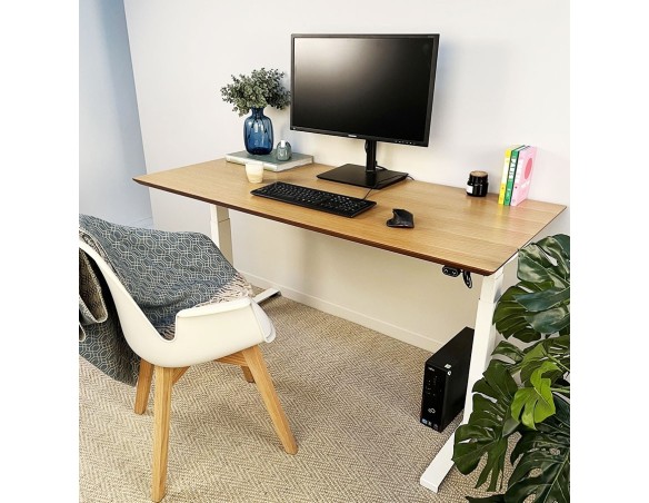 Bureau assis-debout électrique BIONIKavec plateau en bois et métal noir - 180x90 cm