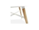 Chaise avec accoudoirs MELIS blanche avec pieds en métal et bois naturel