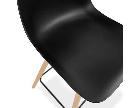 Tabouret de bar TATSU noir avec pieds en bois naturel