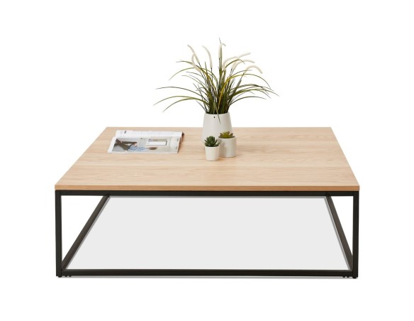 Grande table basse style industriel TRIBECA en bois finition naturelle et métal noir