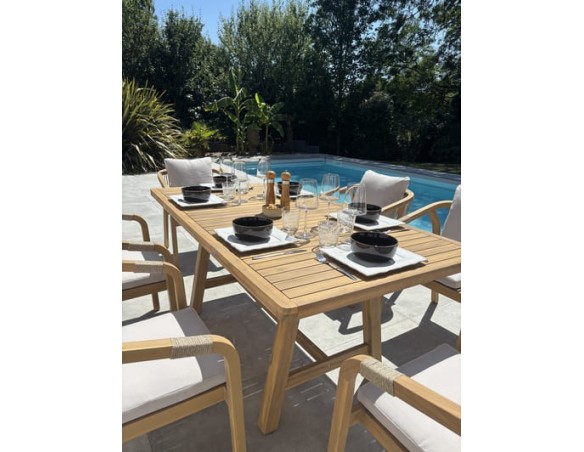 Ensemble repas de jardin 6 places en bois d'acacia - SERENA