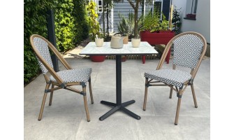 Ensemble de jardin table HPL effet marbré + 2 fauteuils bleu - BISTRO