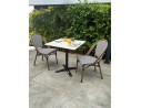 Lot composé d'une table de jardin BISTRO en Terrazzo et de 2 fauteuils BISTRO bleu