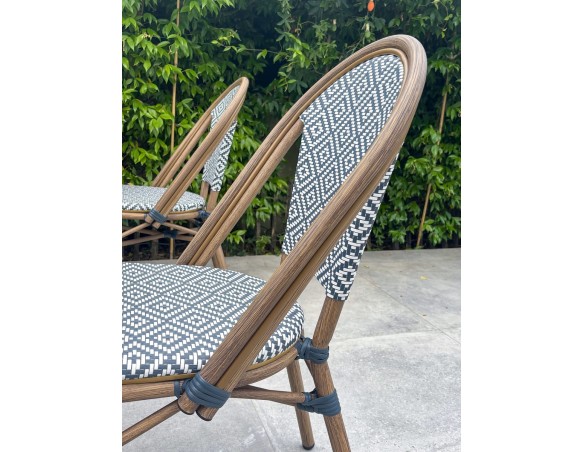 Ensemble de jardin table RONDE HPL effet marbré + 2 fauteuils bleu - BISTRO